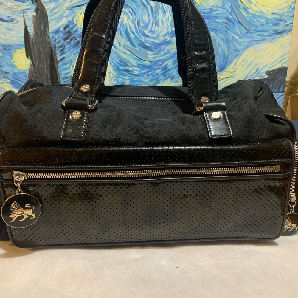 MCM Limited Boston with Lions
